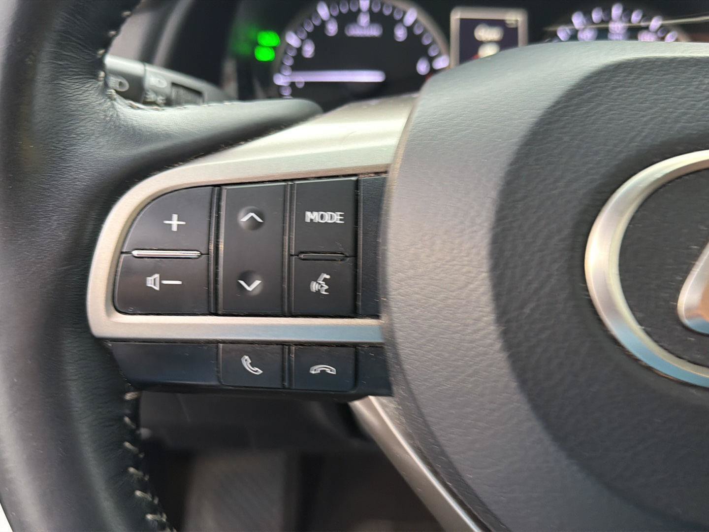 Used 2019 Lexus RX 350L Luxury w/ Cold Area Package (CT) AWD/4WD image 20