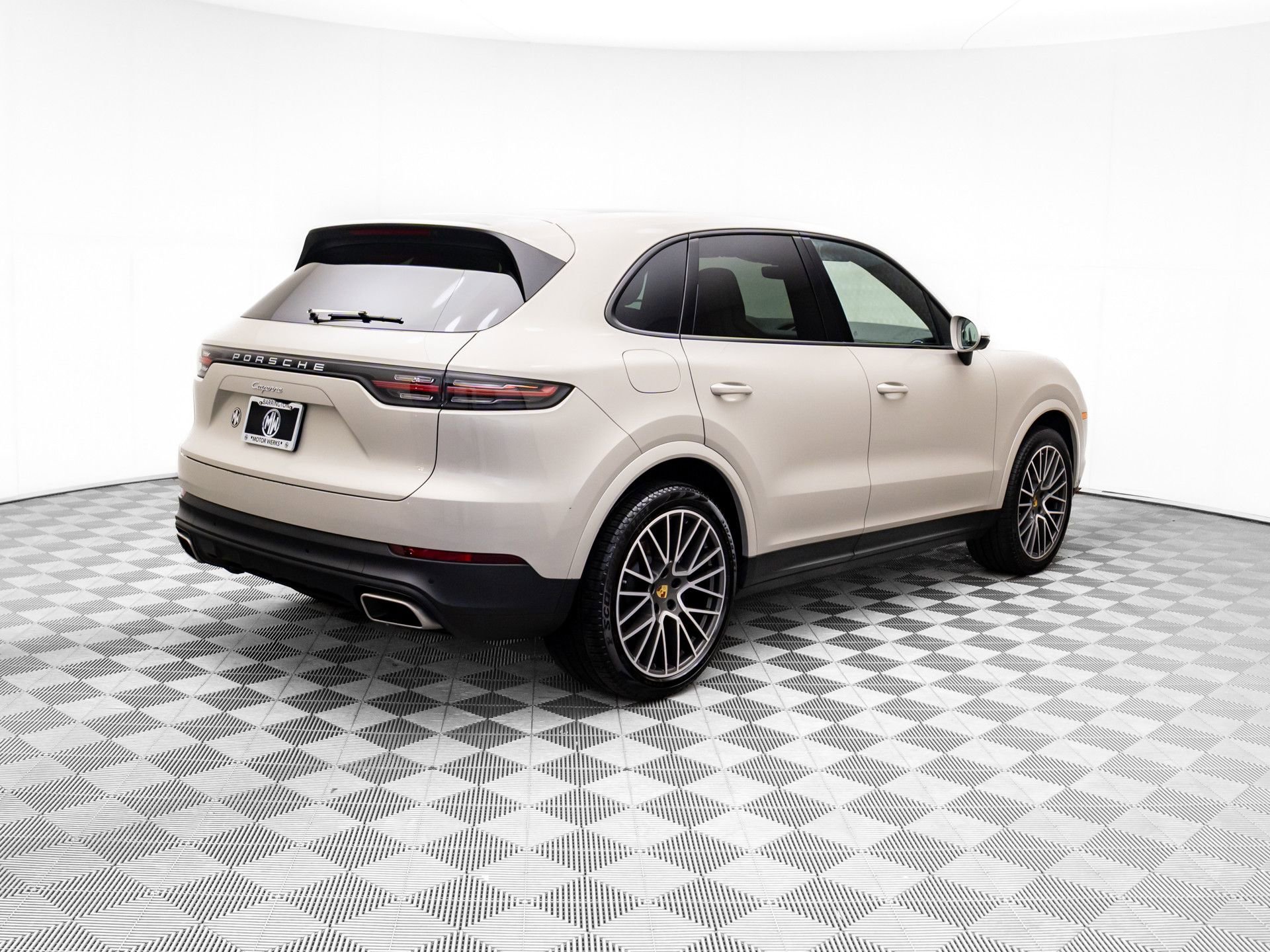 Certified 2023 Porsche Cayenne image 7