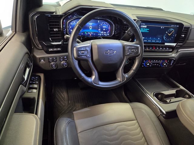 Used 2024 Chevrolet Silverado 2500 ZR2 w/ ZR2 Bison Edition AWD/4WD image 16