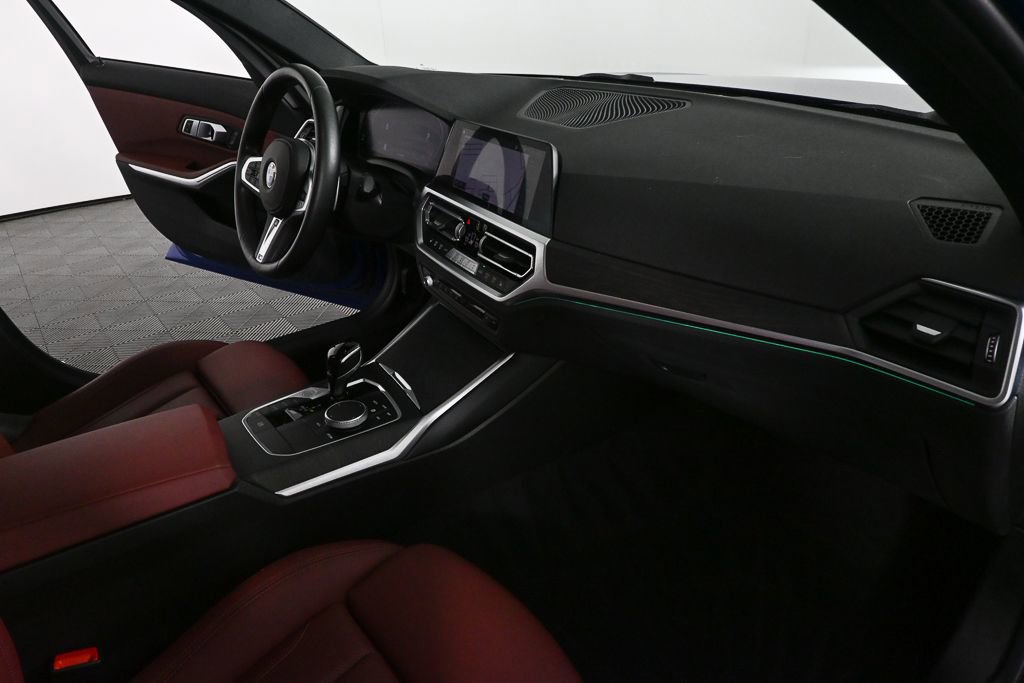 Used 2022 BMW 330i Sedan w/ M Sport Package RWD image 21