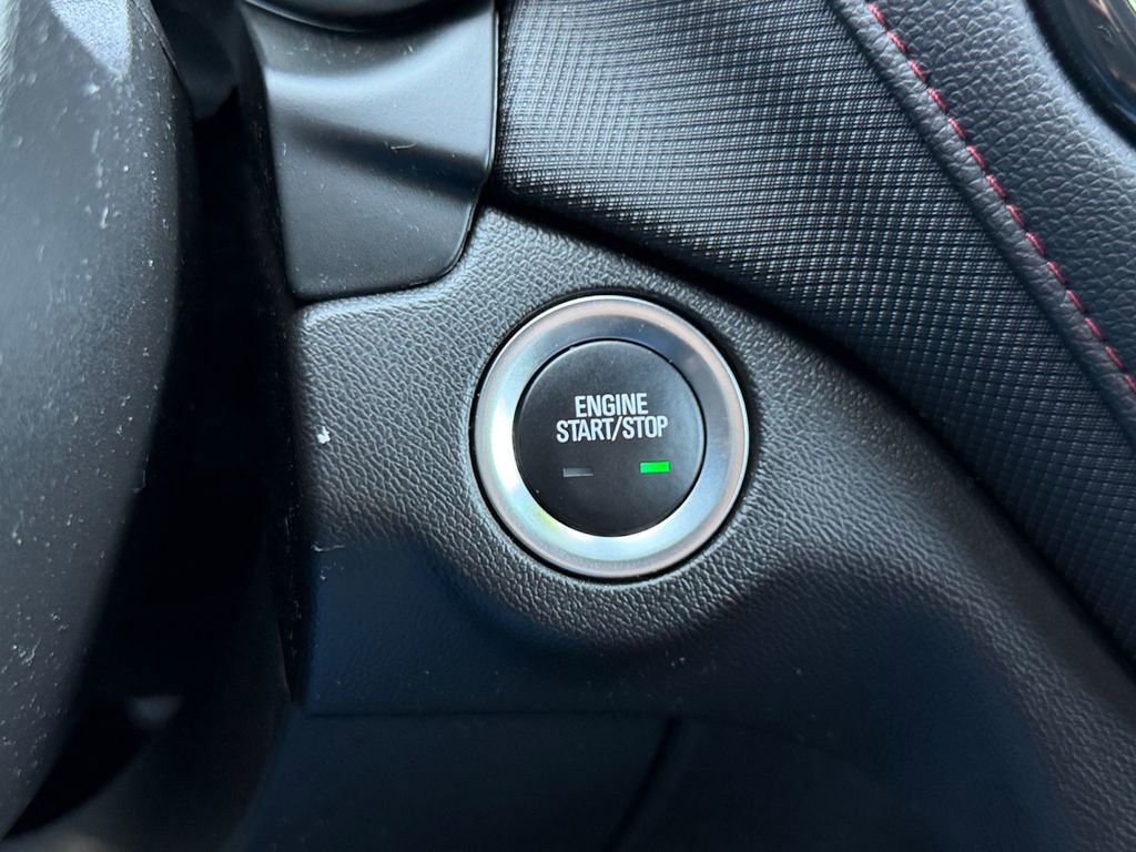 Used 2023 Chevrolet Equinox RS AWD/4WD image 17