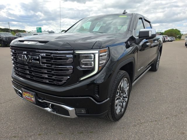 Used 2025 GMC Sierra 1500 Denali Ultimate AWD/4WD image 1