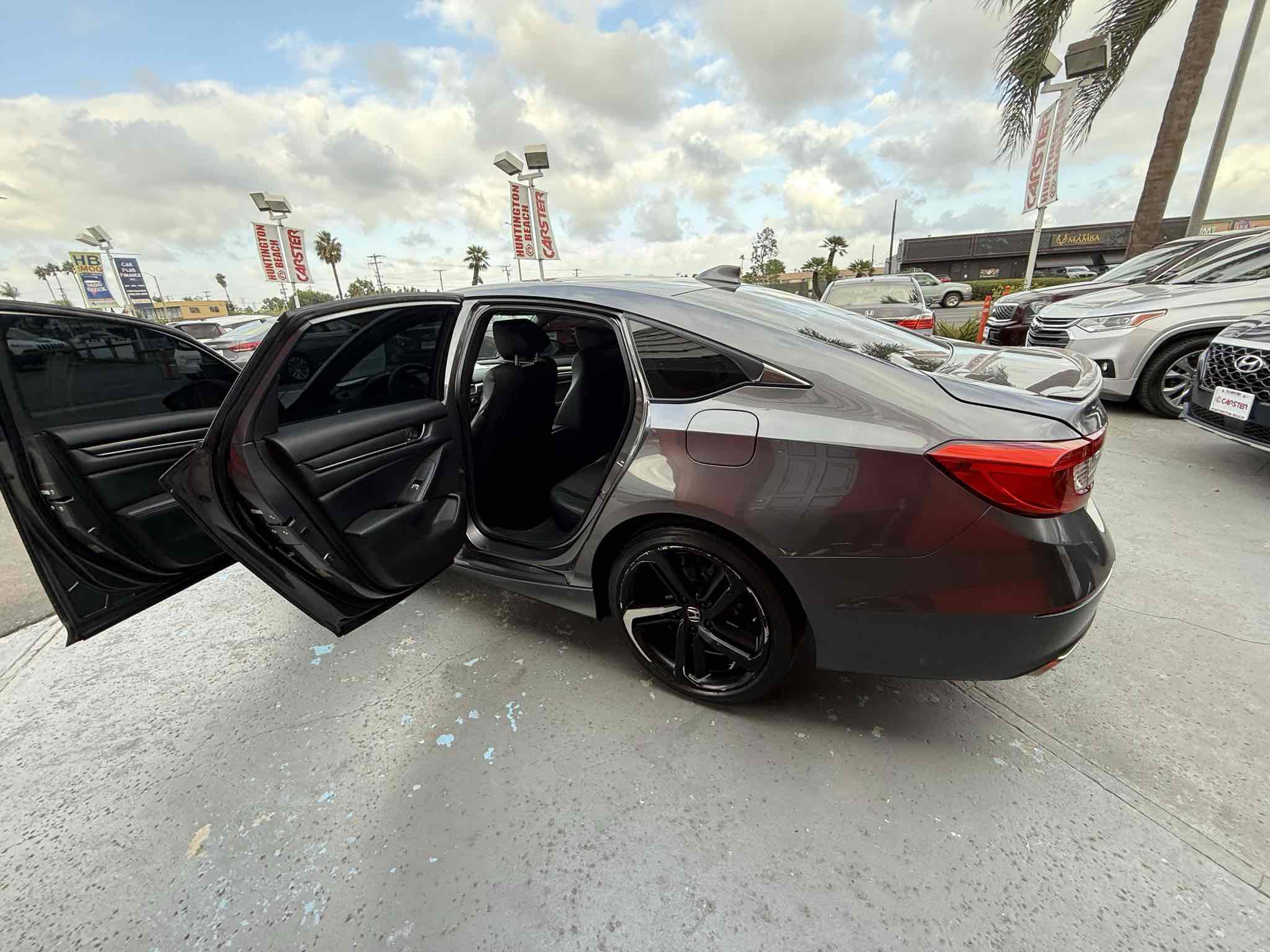 Used 2018 Honda Accord Sport image 60
