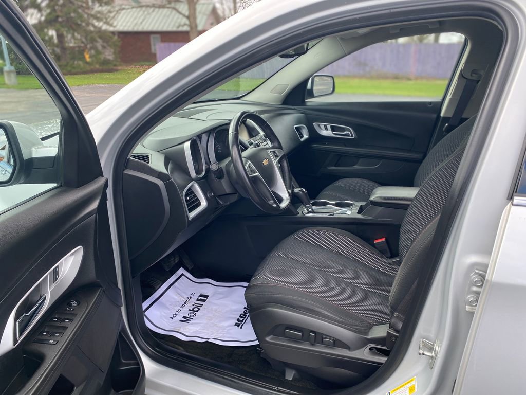 Used 2017 Chevrolet Equinox LT w/ Convenience Package image 22