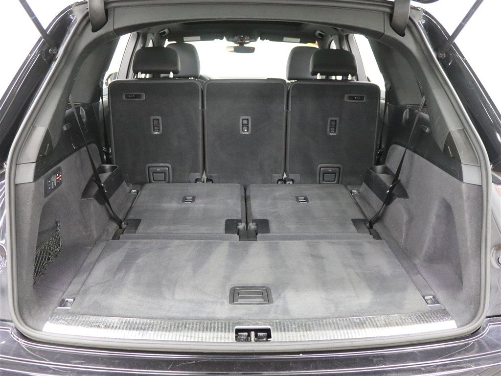 Used 2020 Audi Q7 3.0T Prestige w/ Prestige Package image 7