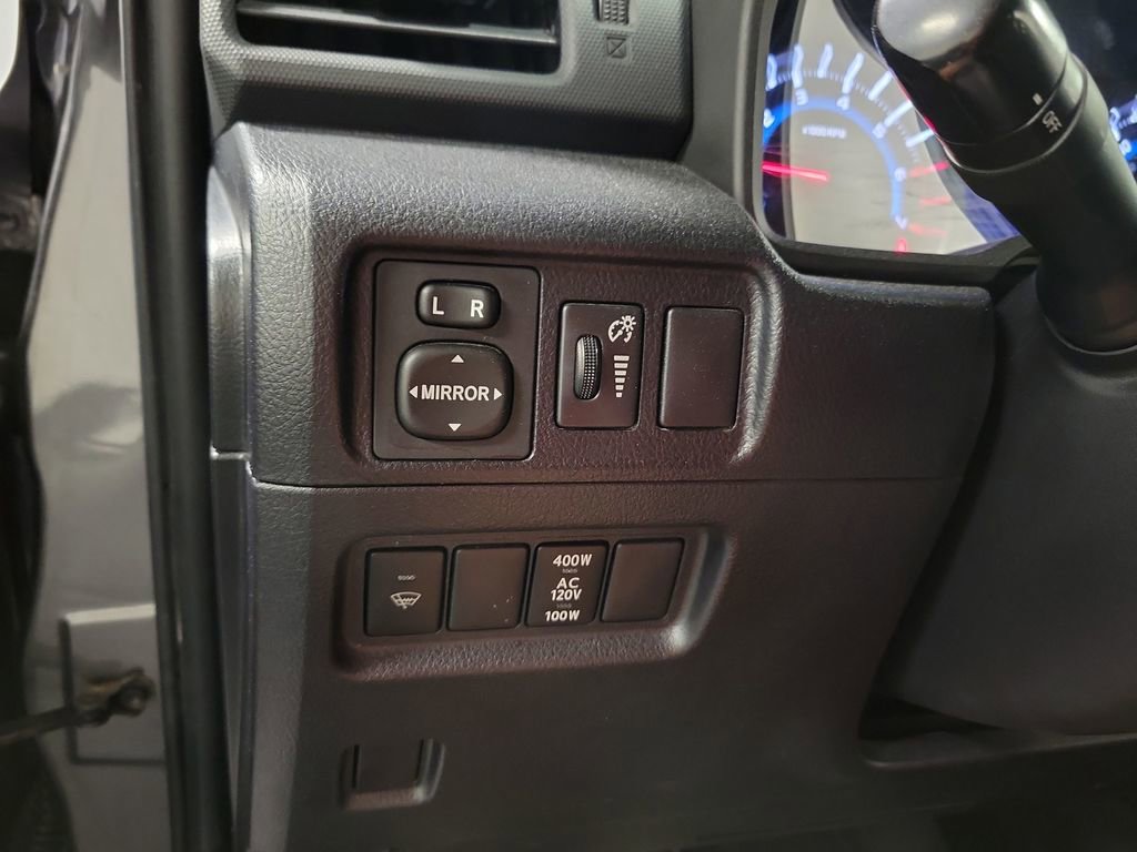 Used 2019 Toyota 4Runner SR5 AWD/4WD image 22
