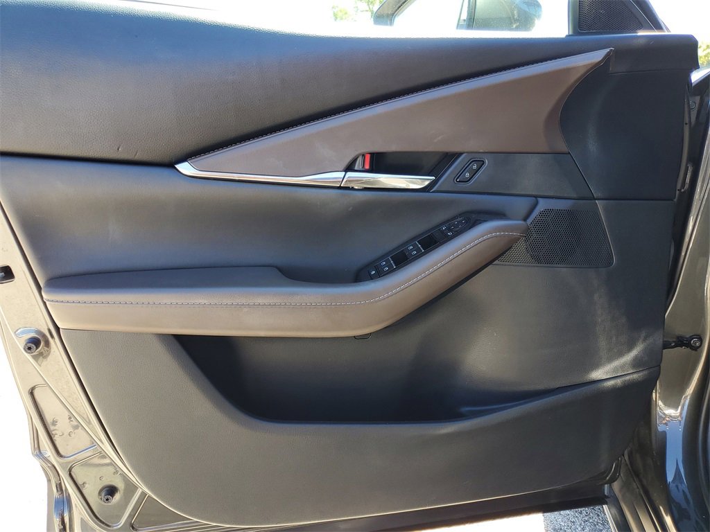 Used 2022 MAZDA CX-30 AWD 2.5 S w/ Premium Package image 16