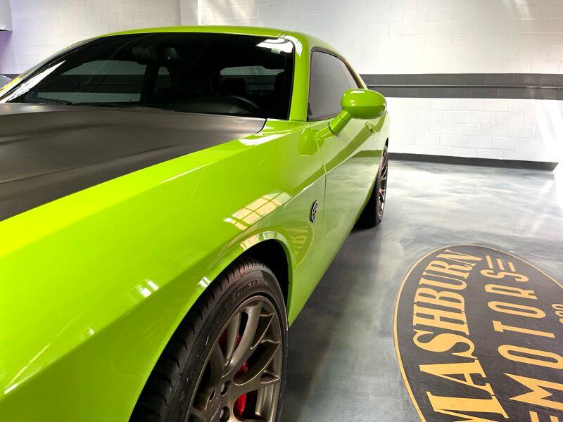 Used 2015 Dodge Challenger SRT Hellcat image 3