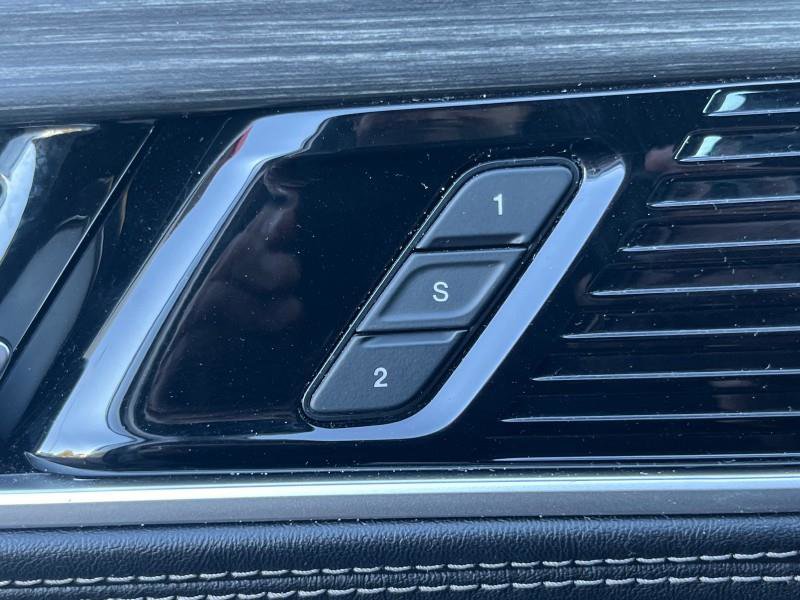 Used 2024 Jeep Wagoneer Series II w/ Flexible Seating Group image 31