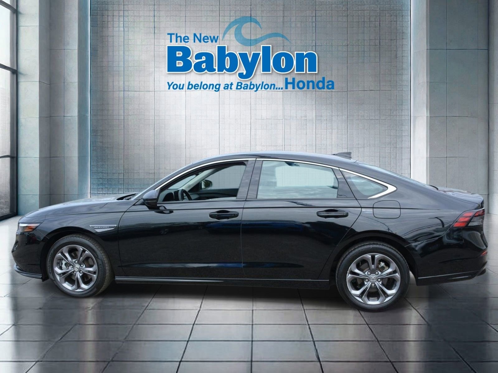 Used 2023 Honda Accord EX-L image 2