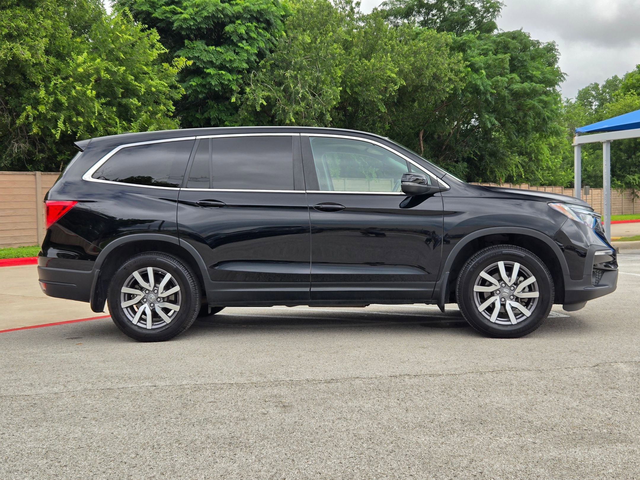 Used 2021 Honda Pilot EX-L image 2