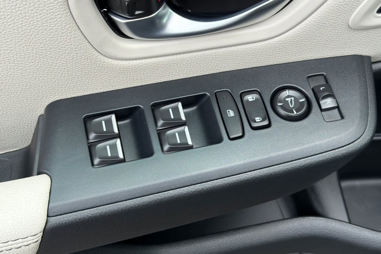 New 2026 Honda Pilot EX-L image 15