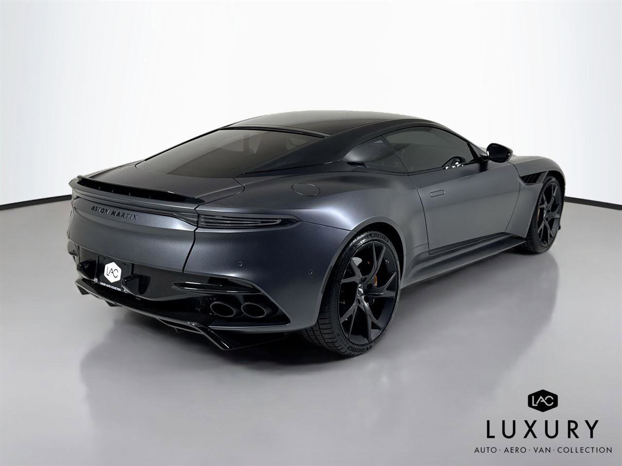 Used 2019 Aston Martin DBS Superleggera RWD image 6