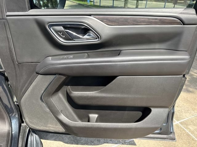 Used 2021 Chevrolet Suburban LS RWD image 18