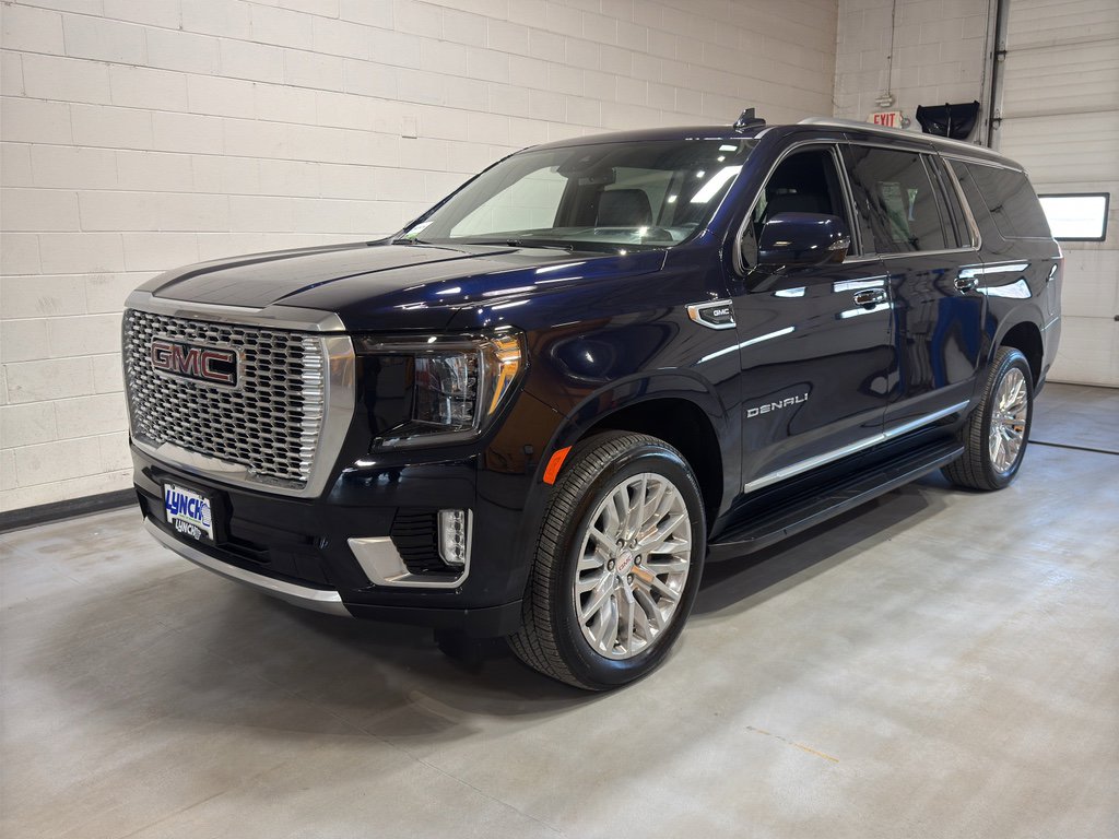 Used 2024 GMC Yukon XL Denali image 3