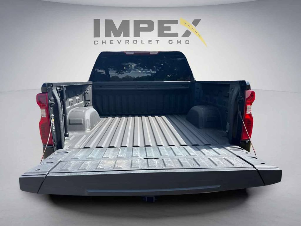 Used 2024 Chevrolet Silverado 1500 Custom AWD/4WD image 24