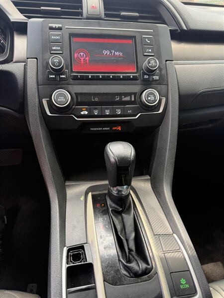 Used 2019 Nissan Maxima SR w/ Premium Package FWD image 18