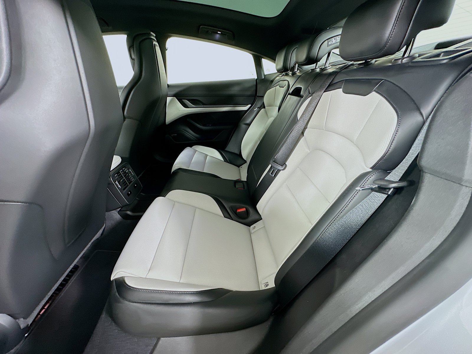 New 2026 Porsche Taycan AWD/4WD image 37