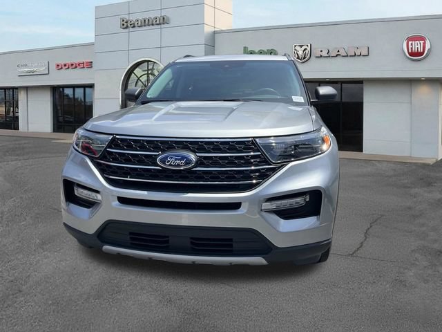 Used 2023 Ford Explorer XLT w/ Equipment Group 202A AWD/4WD image 8