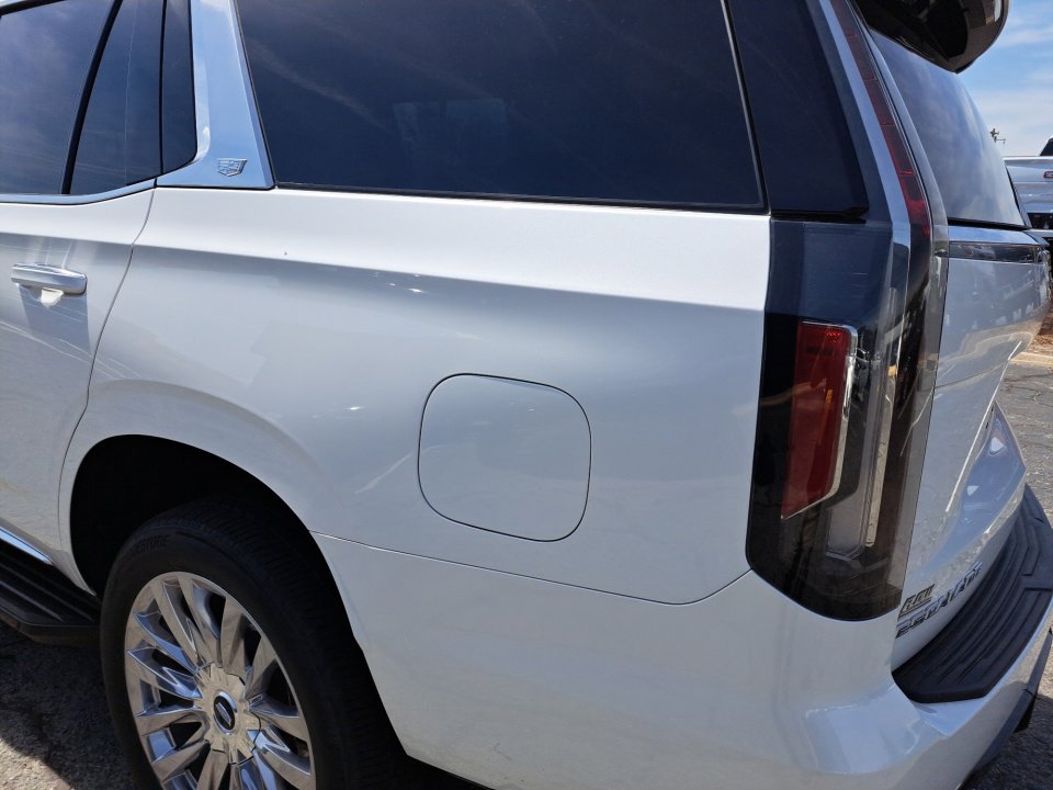 Certified 2024 Cadillac Escalade Premium Luxury w/ Performance Package image 20