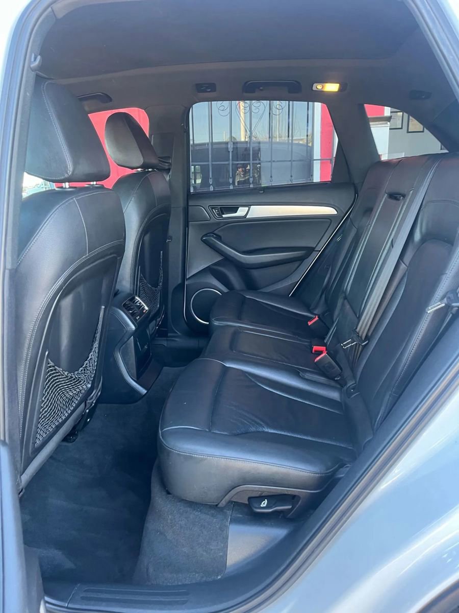 Used 2013 Audi Q5 3.0T Prestige image 8