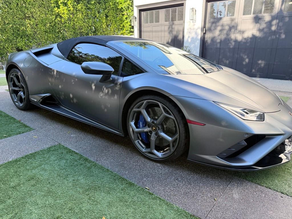 Used 2023 Lamborghini Huracan EVO image 20