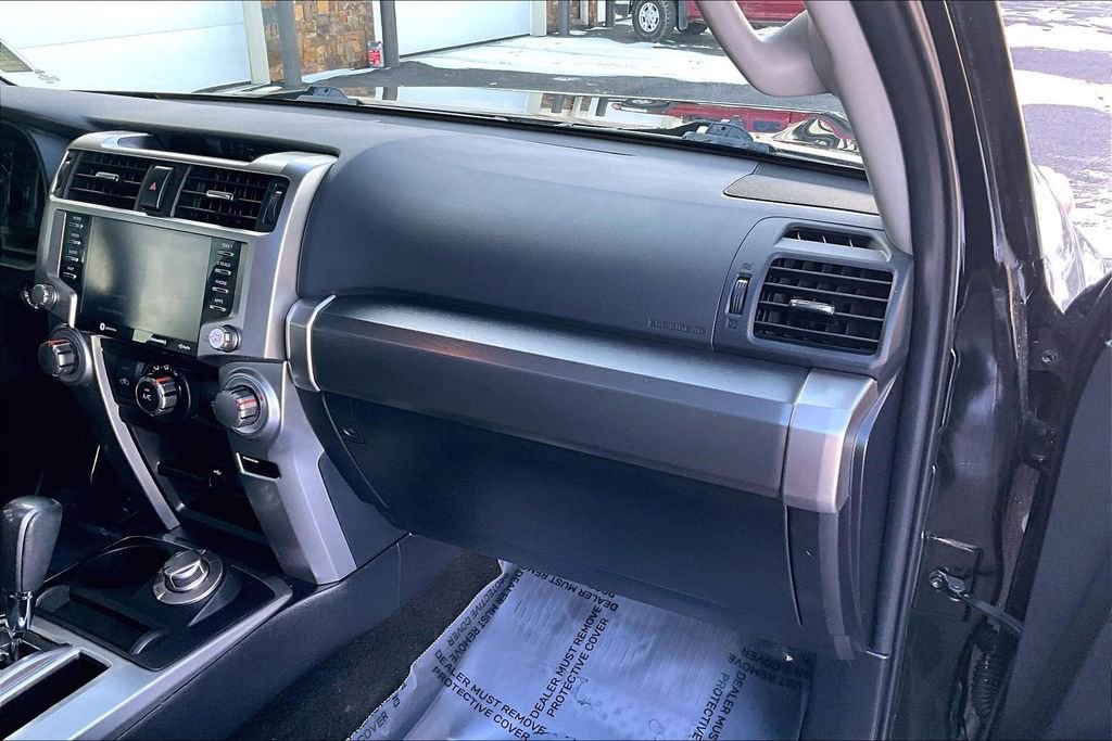 Used 2022 Toyota 4Runner SR5 Premium w/ Moonroof Package image 17