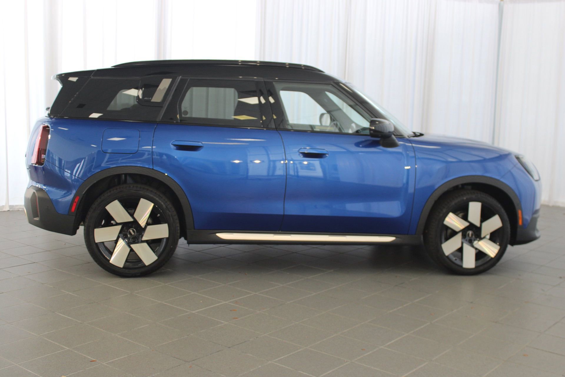 New 2026 MINI Cooper Countryman S w/ Comfort Package Max image 7