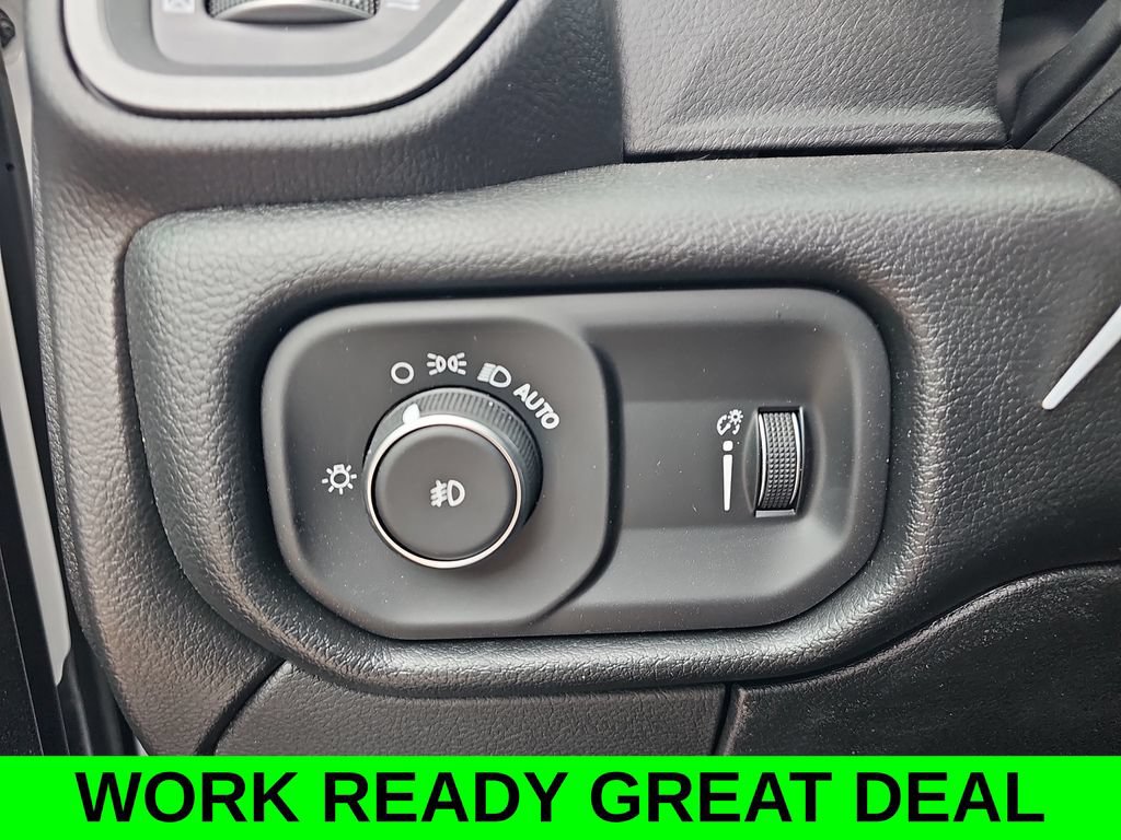 New 2026 RAM 3500 Tradesman w/ Chrome Appearance Group A AWD/4WD image 25
