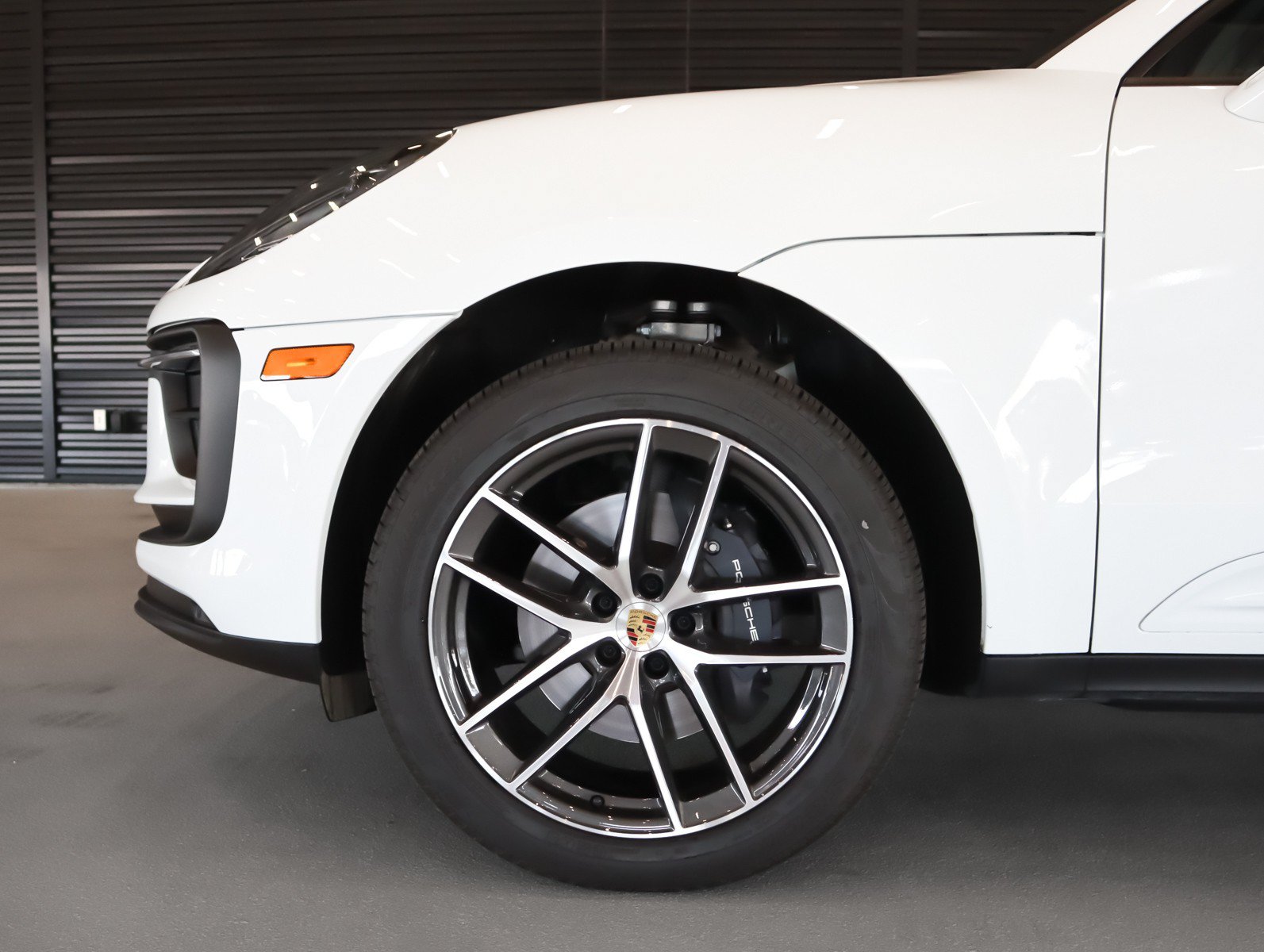 Certified 2026 Porsche Macan AWD/4WD image 21