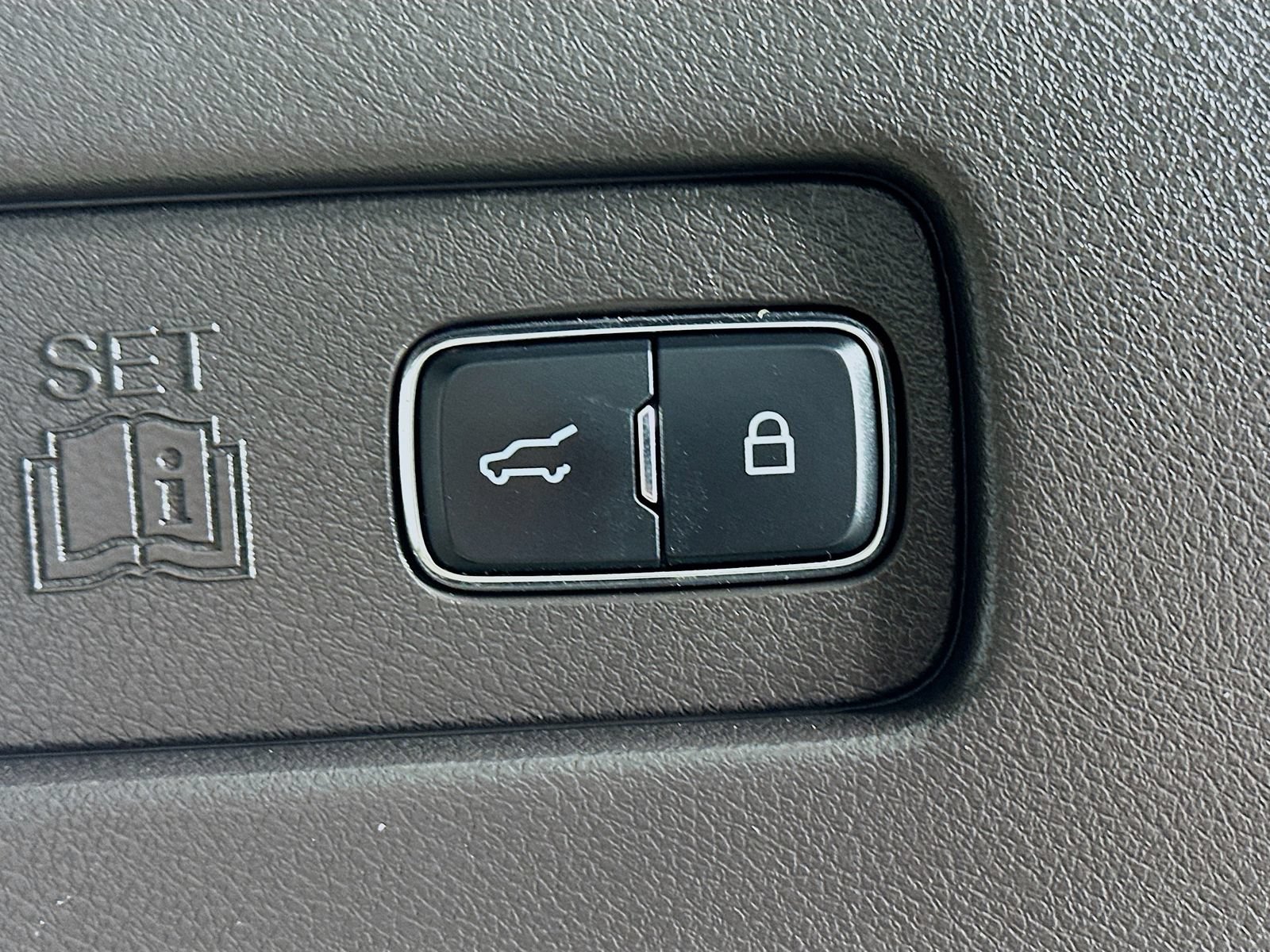 Used 2020 Lincoln Aviator Black Label Grand Touring w/ Class IV Trailer Tow Package AWD/4WD image 40