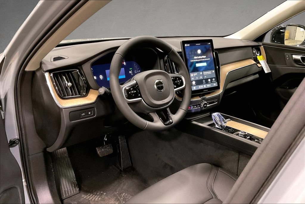 New 2026 Volvo XC60 T8 Plus w/ Protection Package Premier AWD/4WD image 7