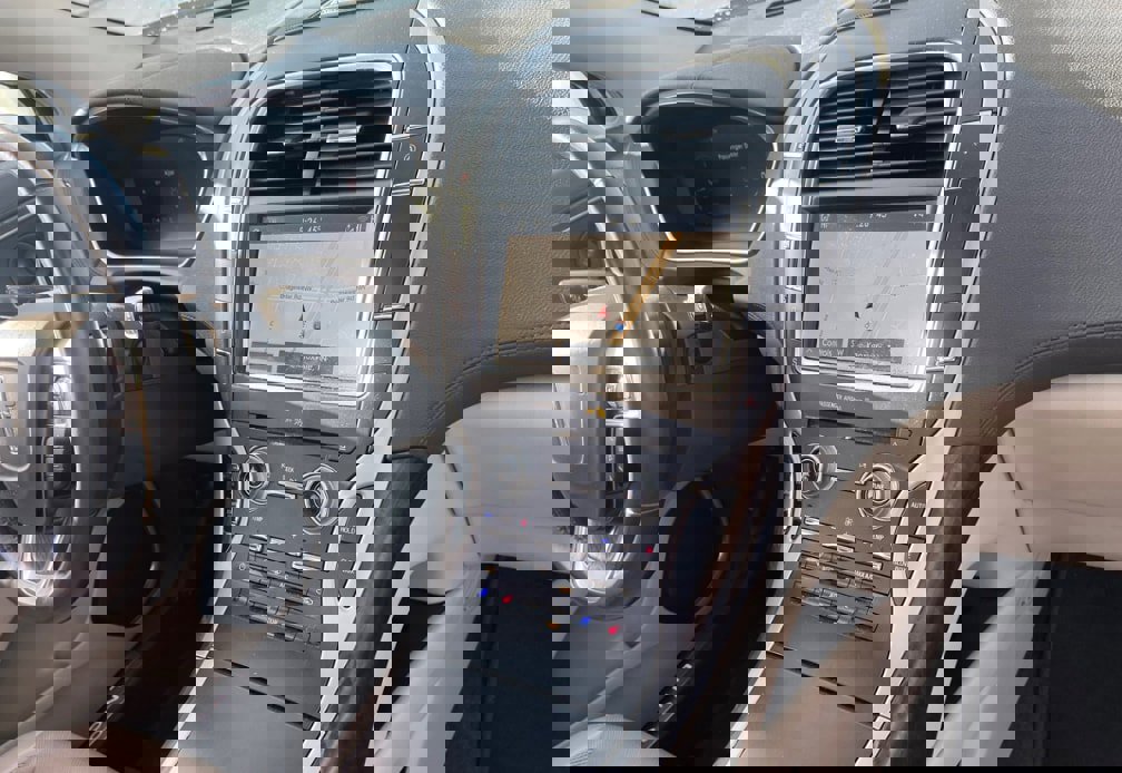 Used 2019 Lincoln Nautilus Reserve w/ Driver Assistance Package image 13