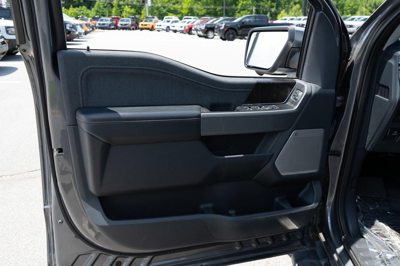 Used 2021 Ford F150 Lariat AWD/4WD image 16