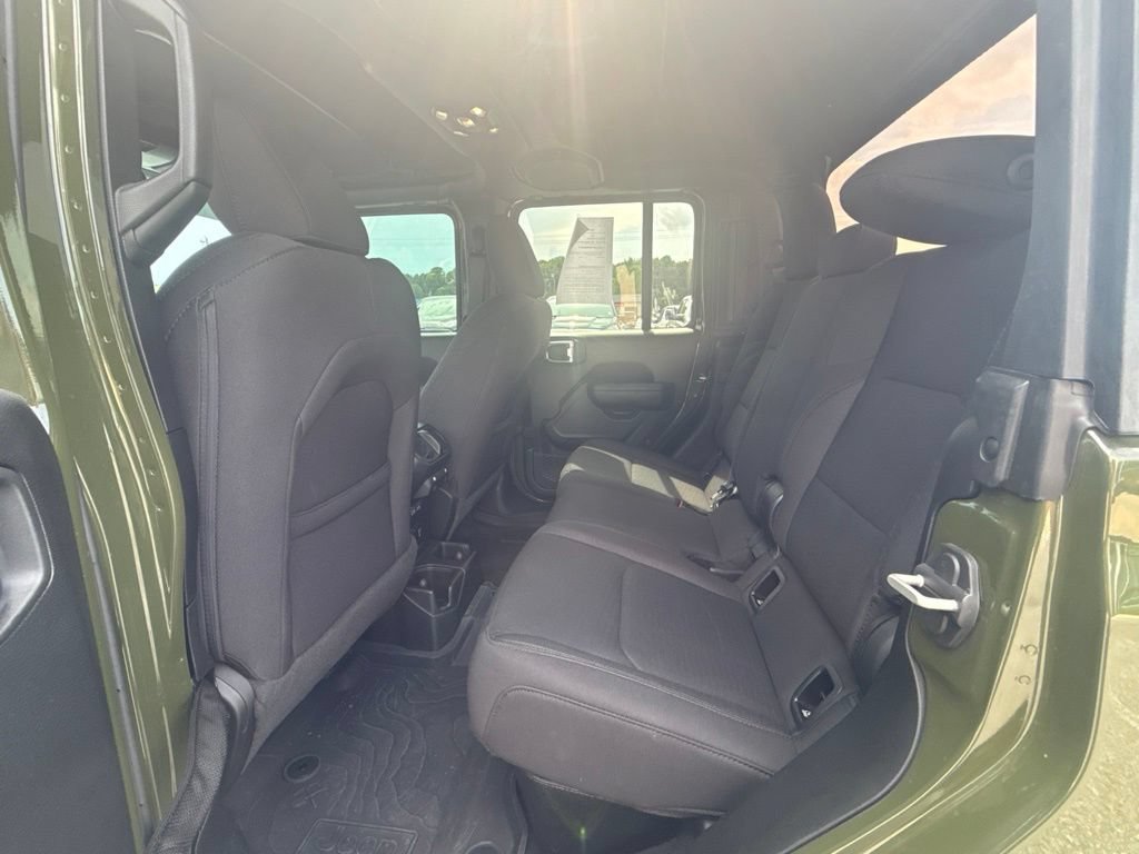 Used 2023 Jeep Gladiator Sport AWD/4WD image 24