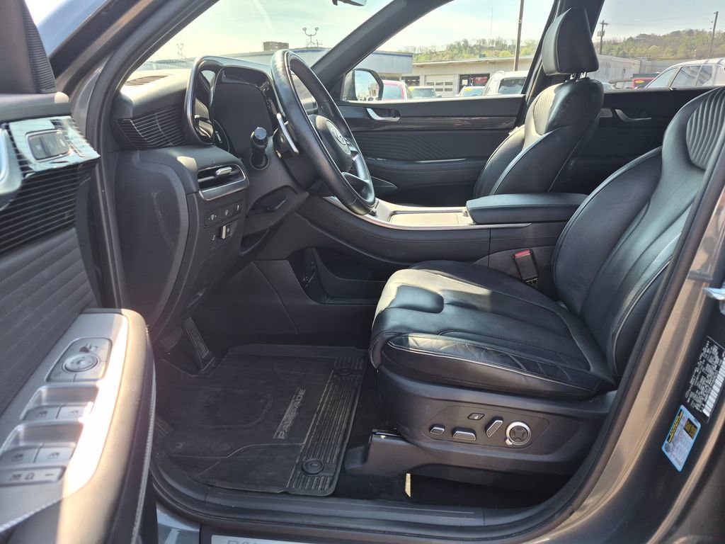 Used 2023 Hyundai Palisade Calligraphy AWD/4WD image 11