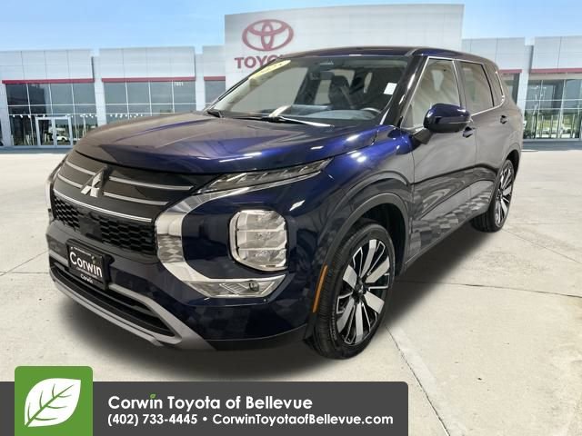 Used 2025 Mitsubishi Outlander SE image 7