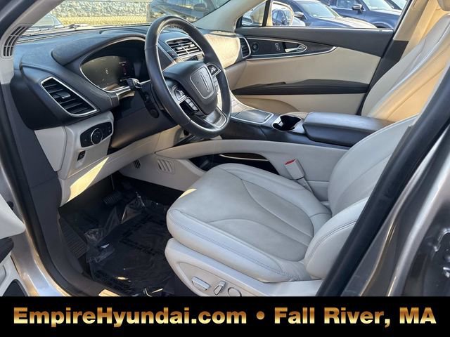 Used 2020 Lincoln Nautilus Reserve image 19