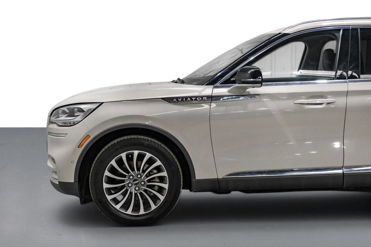 Used 2022 Lincoln Aviator Reserve w/ Equipment Group 201A AWD/4WD image 10