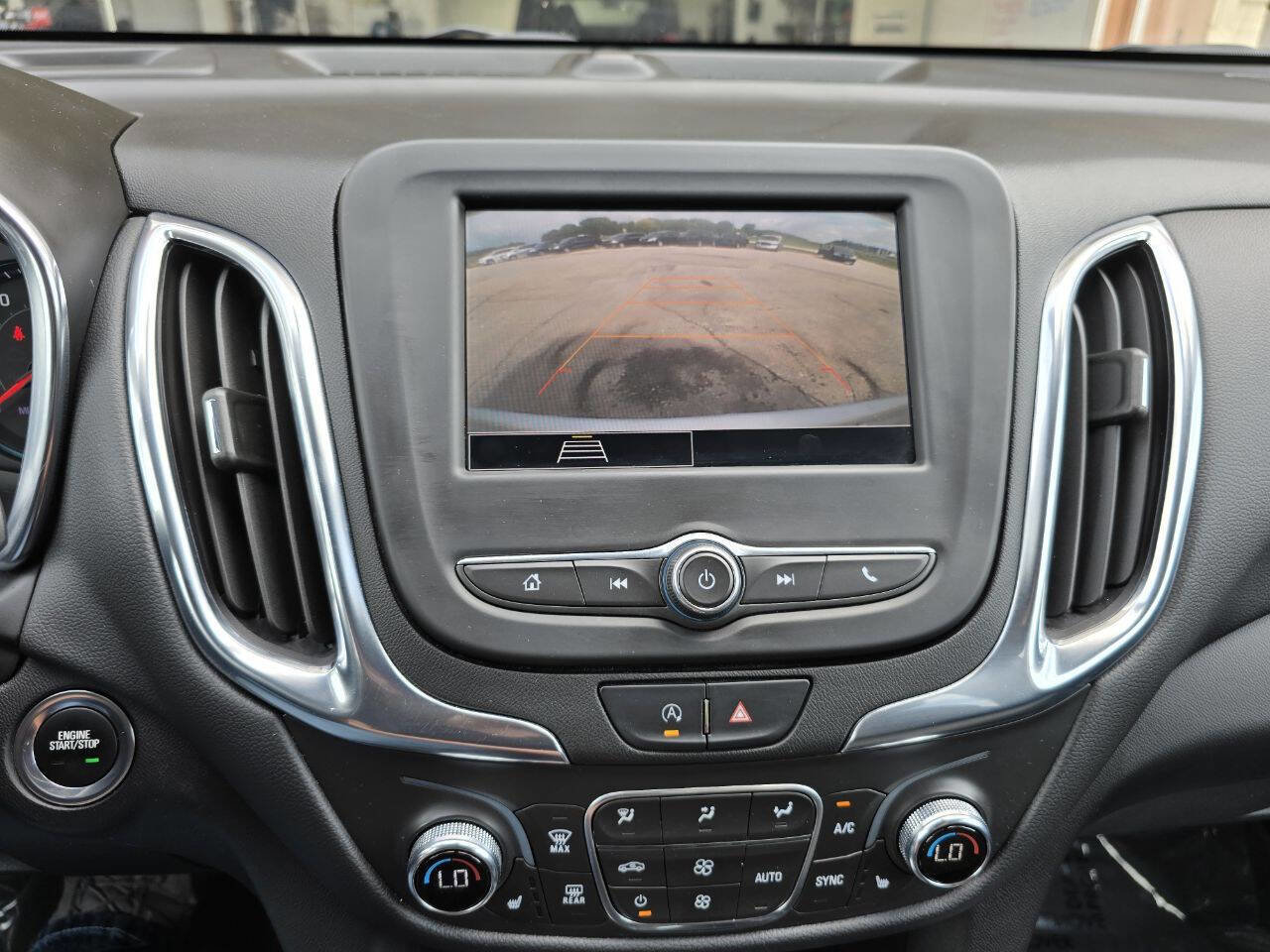 Used 2022 Chevrolet Equinox LT image 28
