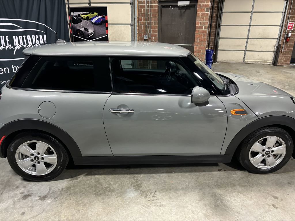 Used 2019 MINI Cooper 2-Door Hardtop w/ Storage Package image 13