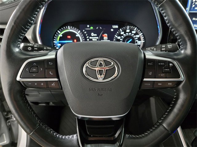 Used 2021 Toyota Highlander Platinum image 30