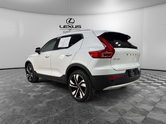 Used 2023 Volvo XC40 B4 Ultimate w/ Protection Package Premier image 5