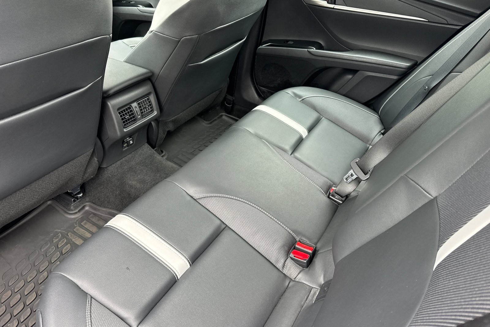 Certified 2026 Toyota Camry SE w/ Convenience Package FWD image 16