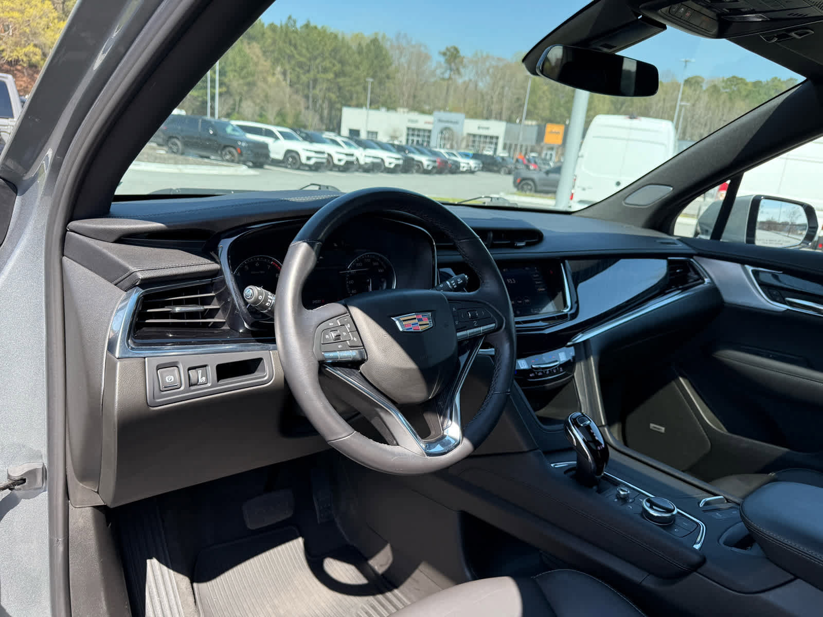 Used 2024 Cadillac XT6 Premium Luxury image 15