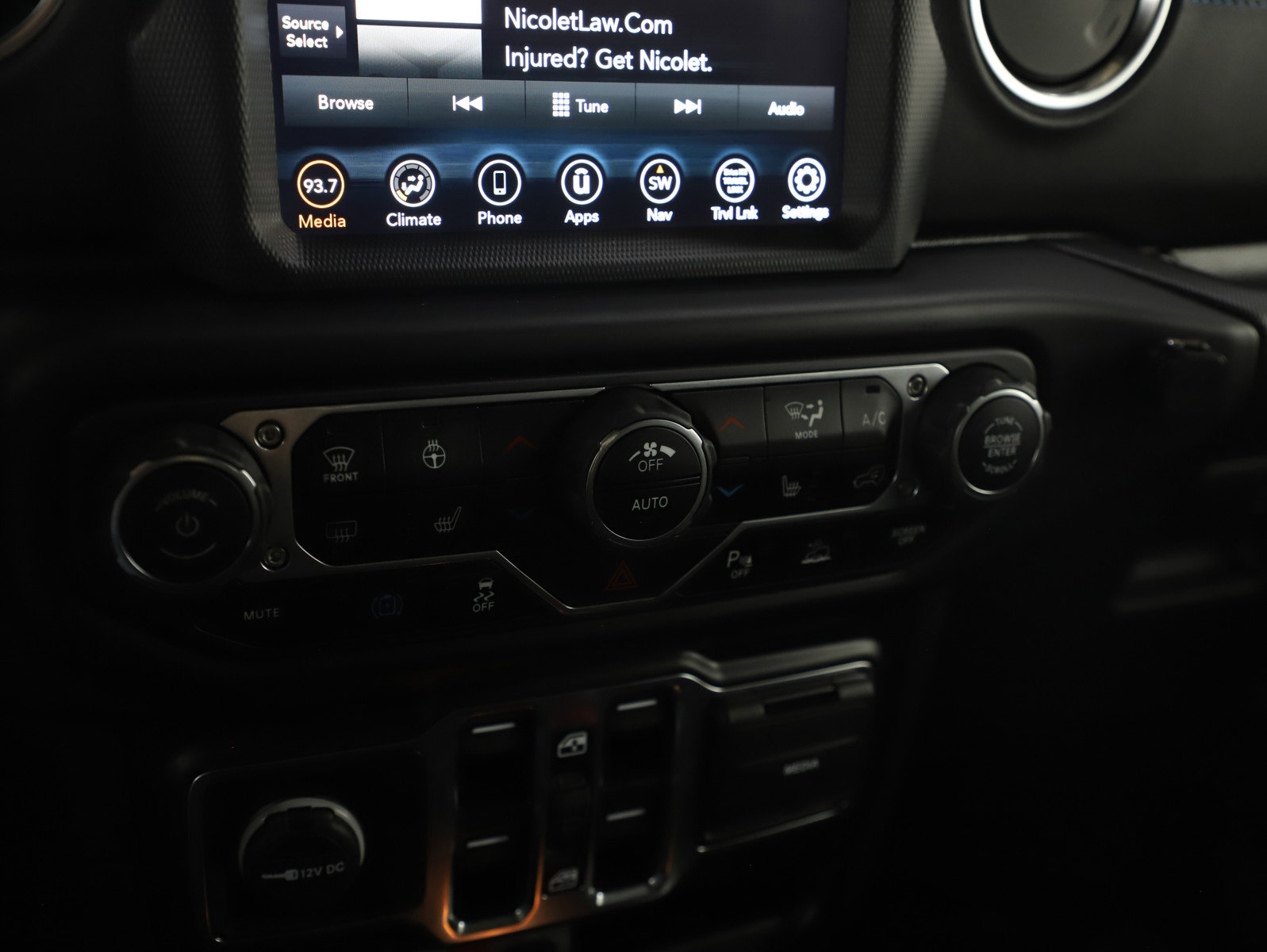 Used 2022 Jeep Wrangler Unlimited Rubicon 4xe w/ Cold Weather Group image 21