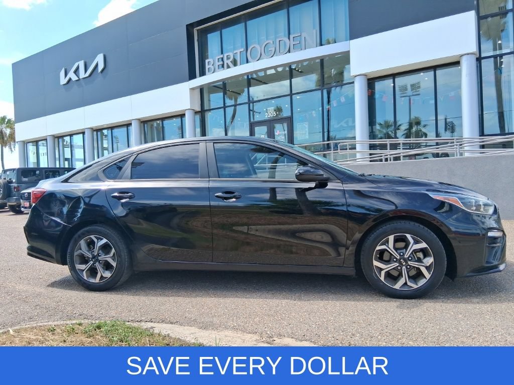 Used 2021 Kia Forte LXS FWD image 3
