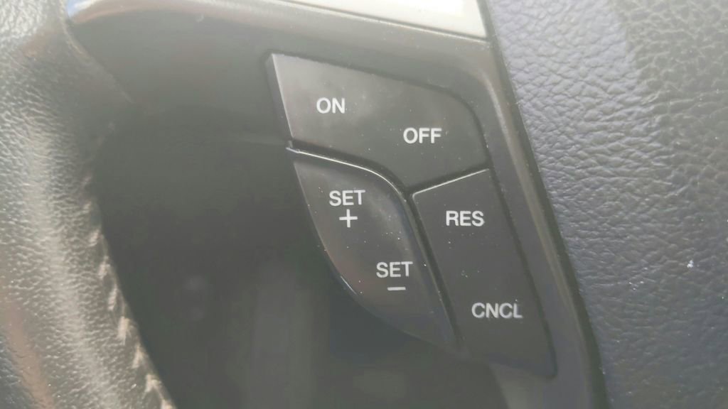 Used 2014 Ford Fusion SE w/ Equipment Group 202A FWD image 22