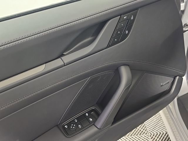 Certified 2025 Porsche 911 Carrera T image 17
