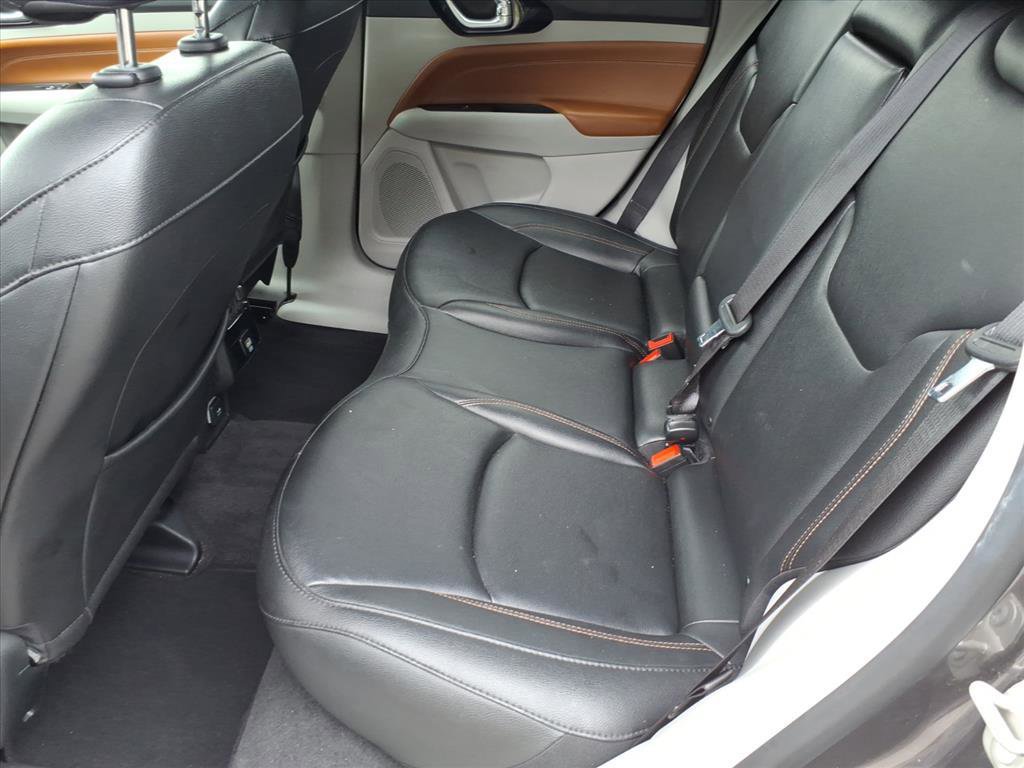 Used 2024 Jeep Compass Limited AWD/4WD image 13